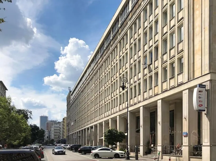 Central Warsaw Apartment - Great Location- Studio Apartment- Warsaw Stays - Zurawia